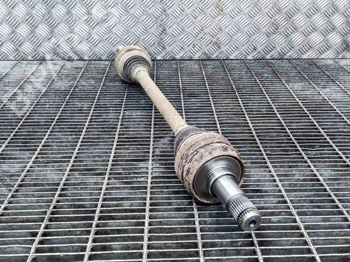 Used Right rear driveshaft Right rear driveshaft LEXUS IS III (_E3_) 300h (AVE30_, AVE30R) (223 hp) 6759777 6759777