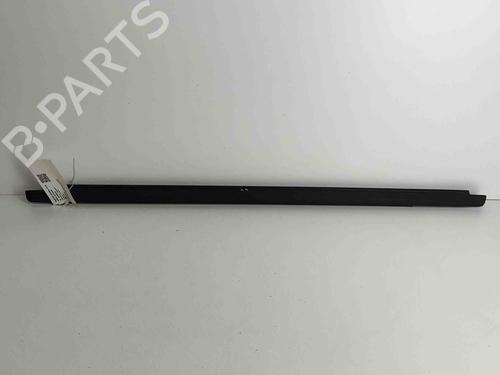 Friso da porta BMW X1 (U11) iX1 xDrive 30 (313 hp) 28553682