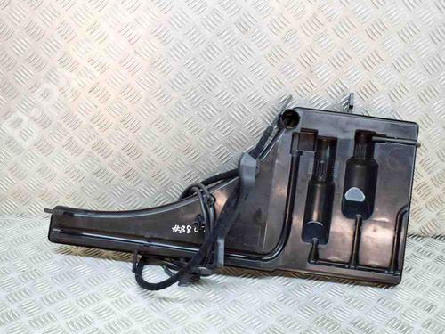 Used Windscreen washer tank MASERATI LEVANTE SUV (M161) 3.0 Q4 (350 hp) 15376304