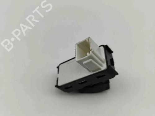 Right rear window switch OPEL ASTRA L (OV5) 1.2 (FPHNSL, FPHNSR) | BP29486847I28 