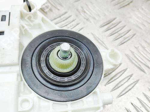 Left rear window motor TESLA MODEL Y (5YJY) Long Range All-wheel Drive | BP39073108E23 - Image 6