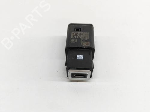 Used Electronic module Electronic module PEUGEOT 3008 III (KA_, KB_, KC_) e-210 (KCZKZX) (213 hp) 33370994 33370994