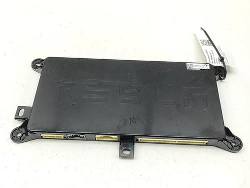 Used Electronic module Electronic module TESLA MODEL X (5YJX) P100D AWD (772 hp) 33661806 33661806