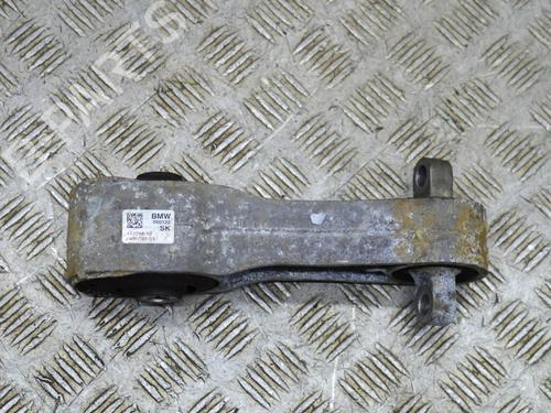 Used Engine mount BMW 1 (F40) 128 ti (265 hp) 27764185