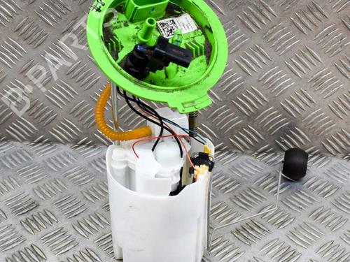 Used Fuel pump AUDI A3 Sportback (8VA, 8VF) 1.4 TFSI e-tron (150 hp) 15681048