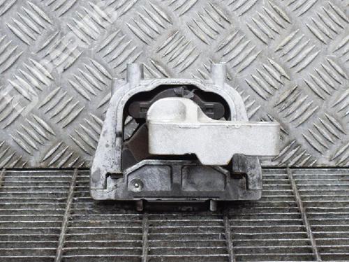 Engine mount SKODA SUPERB II (3T4) 1.6 TDI | BP6761206M89 