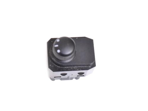 Used Switch Switch SUZUKI GRAND VITARA II (JT, TE, TD) 2.4 All-wheel Drive (JT424, JB424, TDA4) (166 hp) 33345816 33345816