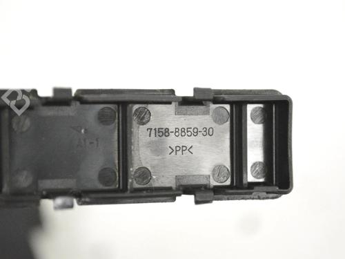 Fuse box SUZUKI GRAND VITARA II (JT, TE, TD) 1.9 DDiS All-wheel Drive (JT419, TD44, JB419WD, JB419XD,... | BP30218151E1 