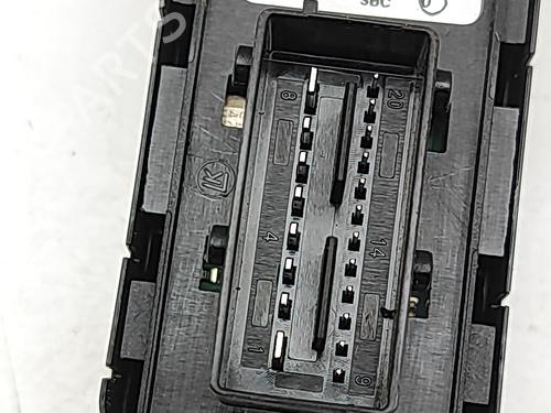 Right front window switch PEUGEOT 2008 II (UD_, US_, UY_, UJ_, UR_, UC_) e-2008 (UKZKXZ) | BP30131338I26