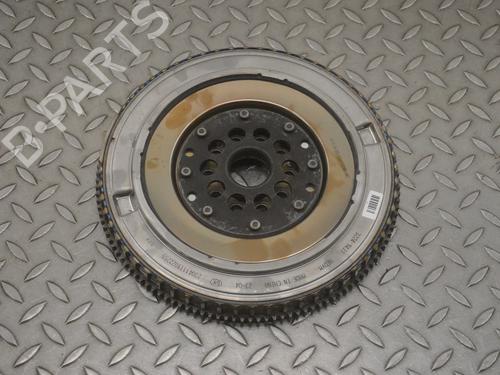 Used Flywheel VOLVO XC40 (536) B4 Mild-Hybrid (197 hp) 30249358