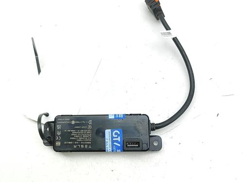 Used Electronic module Electronic module TESLA MODEL Y (5YJY) Long Range All-wheel Drive (514 hp) 33625350 33625350