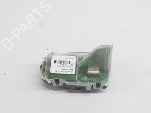Antenne/Base MERCEDES-BENZ E-CLASS T-Model (S212) E 220 BlueTEC (177 hp) 10914970
