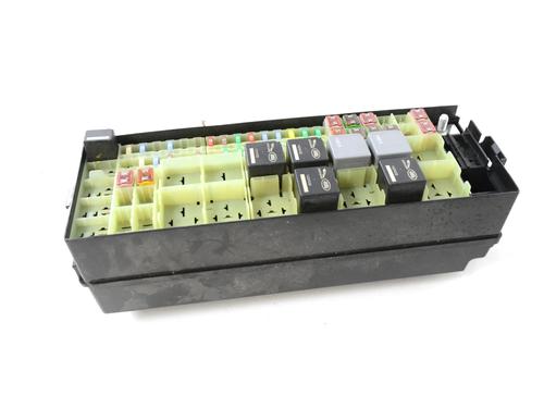 Used Fuse box LAND ROVER RANGE ROVER IV (L405) 5.0 SCV8 4x4 (510 hp) 30211236