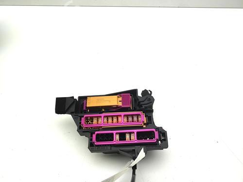 Used Fuse box Fuse box 38706514 38706514
