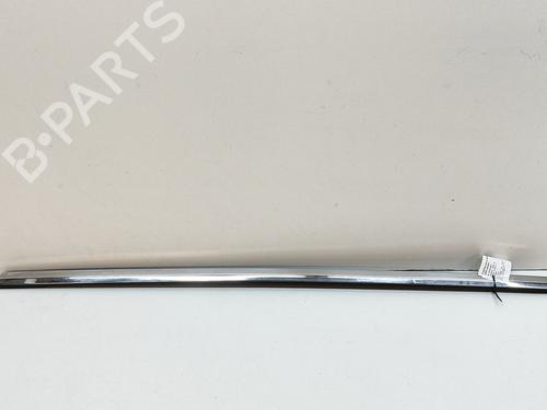 Used Door moulding trim TESLA MODEL X (5YJX) P100D AWD (772 hp) 28435660