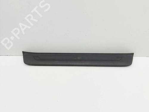 Used Right sideskirt Right sideskirt 38756833 38756833