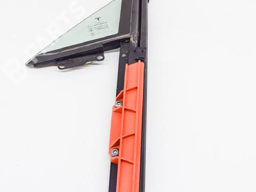 BP10398695C18 main image