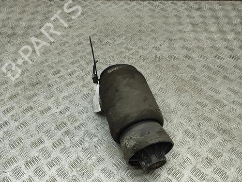 Used Right rear shock absorber Right rear shock absorber 33384134 33384134