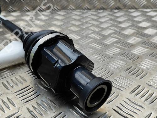 Left front driveshaft PORSCHE TAYCAN Cross Turismo (Y1B) 4 (Y1BBD1) | BP28115583M38 