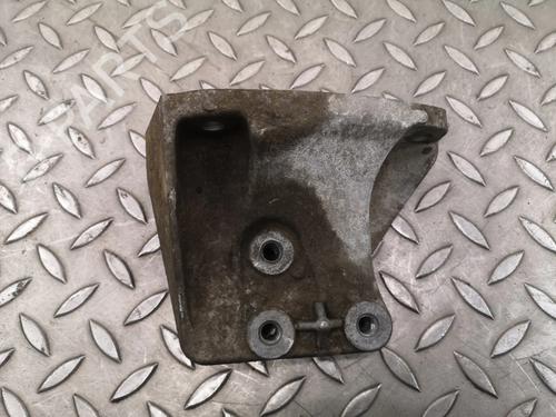 Used Engine mount Engine mount BMW i8 (I12) hybrid (231 hp) 33368953 33368953