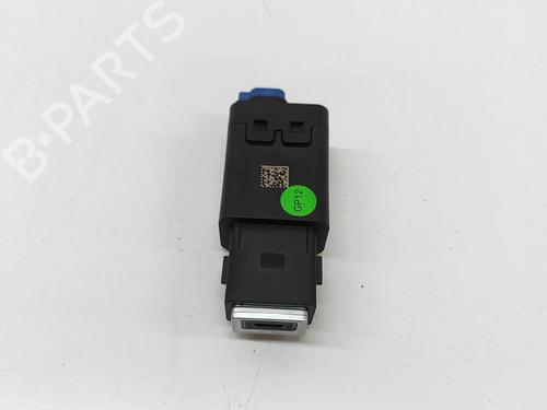 Used Electronic module Electronic module PEUGEOT 3008 III (KA_, KB_, KC_) e-210 (KCZKZX) (213 hp) 33372406 33372406