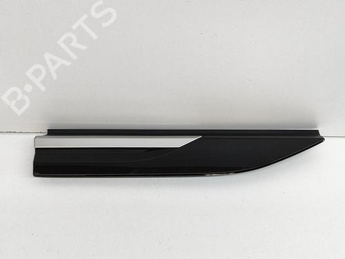 front-right-wheel-arch-trim-land-rover-range-rover-velar-l560-2017-29458341 main image