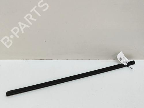 Dørliste INFINITI Q30 1.6 | BP28564071C150