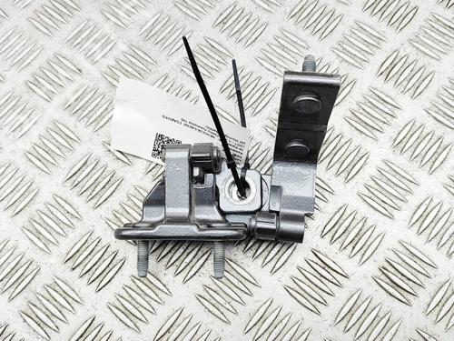 Dørhængsel/Dørbegrænser MERCEDES-BENZ EQA (H243) EQA 250+ (243.702) (190 hp) 31528867