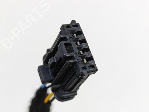 Seat buckle PEUGEOT 2008 II (UD_, US_, UY_, UJ_, UR_, UC_) e-2008 (UKZKXZ) | BP27778357I32 