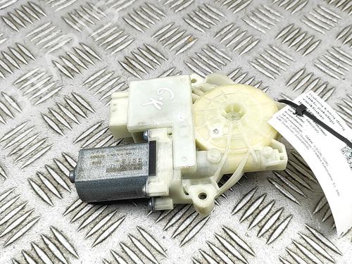 Rudehejsemotor bagstkærm venstre BMW 3 (G20, G80, G28) 330 e Plug-in-Hybrid (292 hp) 30108908