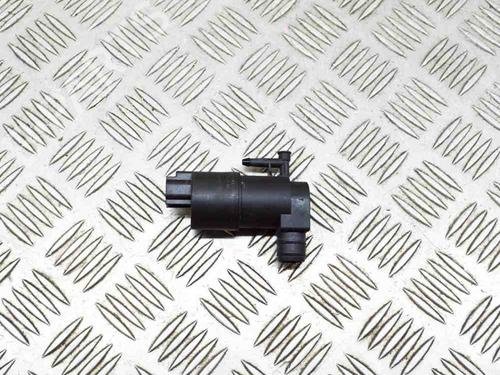 Used Washer pump TOYOTA YARIS (_P13_) 1.5 Hybrid (NHP130_) (101 hp) 14627006