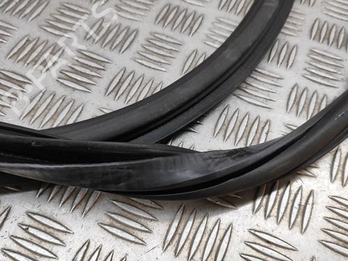 Rubber door seal AUDI Q5 (FYB, FYG) 40 TDI quattro | BP27779258C142 