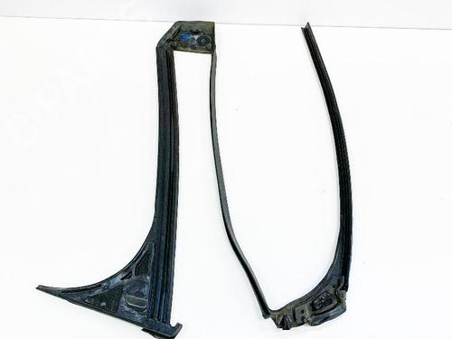 Rubber door seal TESLA MODEL X (5YJX) P90D AWD | BP28045668C142 