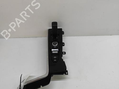 Used Gear lever VOLVO XC60 II (246) B5 Mild-Hybrid (250 hp) 27790888