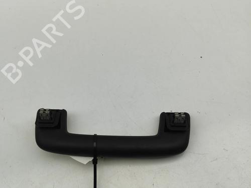 interior-roof-handle-porsche-macan-xab-2024-33433308 main image