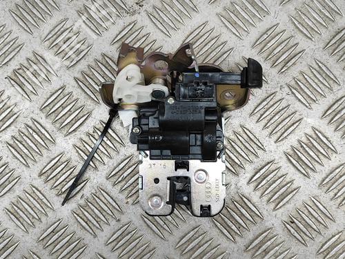 tailgate-lock-audi-a3-limousine-8vs-8vm-s3-quattro-4h0827505a-2013-2014-2015-2016-2017-2018-2019-2020-2021-18165541 main image
