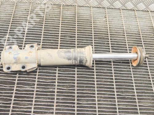Used Right front shock absorber Right front shock absorber MERCEDES-BENZ SPRINTER 3-t Van (B903) 311 CDI (903.661, 903.662, 903.663) (109 hp) 8836399 8836399
