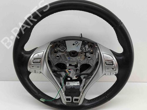Used Steering wheel NISSAN NAVARA NP300 Pickup (D23, D23T) 2.3 dCi 4x4 (D231) (163 hp) 17016408