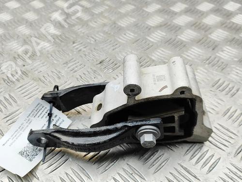 Used Engine mount Engine mount LAND ROVER RANGE ROVER EVOQUE (L551) 2.0 D200 4x4 (204 hp) 34442729 34442729