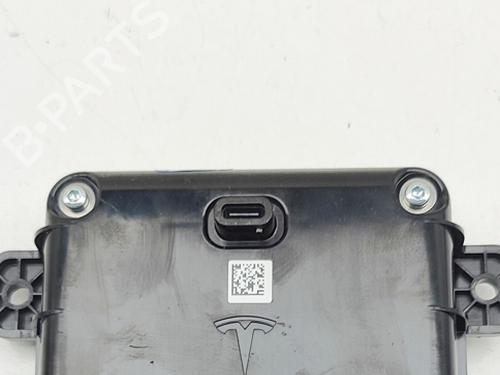 Electronic module TESLA MODEL 3 (5YJ3) EV | BP32269386M83 