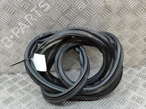 Rubber door seal PEUGEOT 2008 II (UD_, US_, UY_, UJ_, UR_, UC_) e-2008 (UKZKXZ) | BP27778903C142 