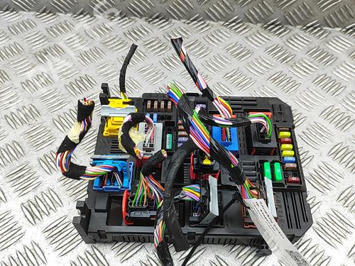 Used Fuse box Fuse box PEUGEOT 208 II (UB_, UP_, UW_, UJ_) e-208 (136 hp) 35767507 35767507