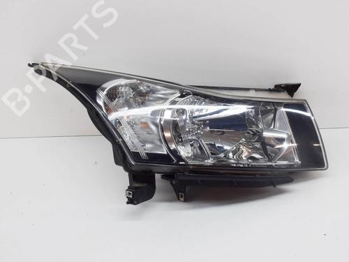 right-headlight-chevrolet-cruze-hatchback-j305-2010-27755827 main image
