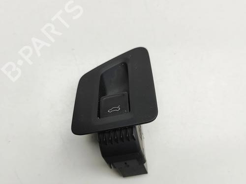 Venstre fortil elrude kontakt VW PASSAT B8 Variant (3G5, CB5) 1.8 TSI (180 hp) 30981938