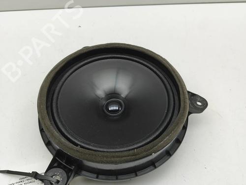 Used Speaker TOYOTA RAV 4 V (_A5_, _H5_) 2.5 Hybrid (AXAH52) (218 hp) 30937648
