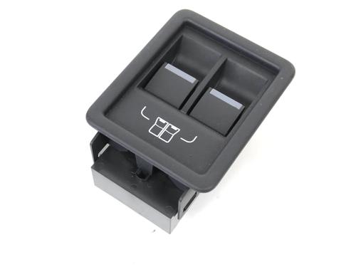 switch-land-rover-discovery-v-l462-2016-33340410 main image