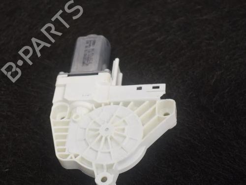 Used Right front window motor Right front window motor AUDI Q5 (8RB) 2.0 TFSI quattro (220 hp) 8827613 8827613