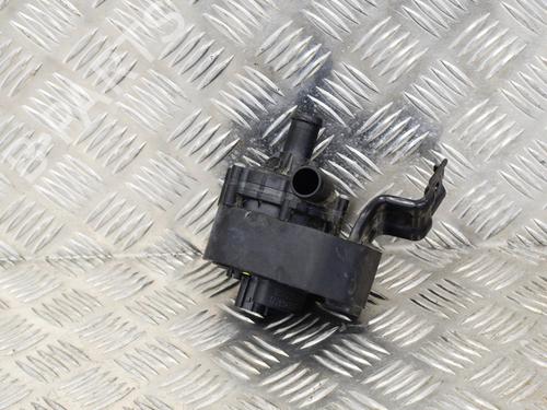 Used Auxiliary water pump Auxiliary water pump TESLA MODEL S (5YJS) 75D AWD (525 hp) 20232996 20232996