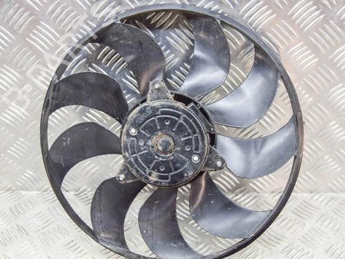 Used Radiator fan Radiator fan NISSAN LEAF (ZE0) Electric (109 hp) 7082459 7082459