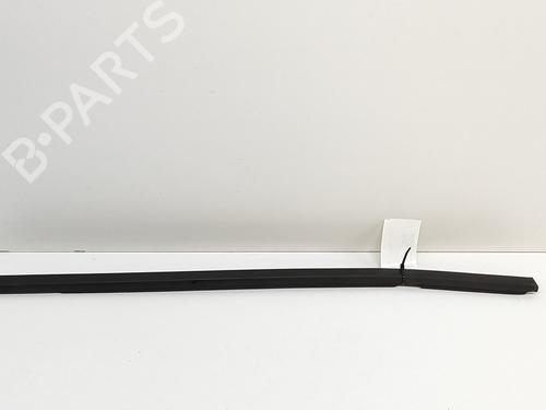 Used Door moulding trim JEEP AVENGER (J2) 1.2 GSE T3 (101 hp) 28556635